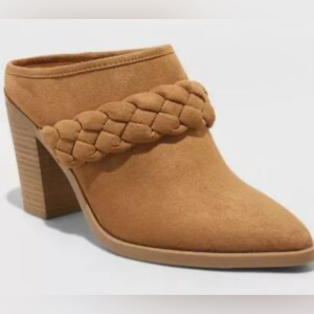 NWOT! UNIVERSAL THREAD Tan Heeled Braided Mules